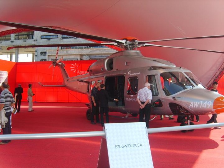 s8000055h.jpg